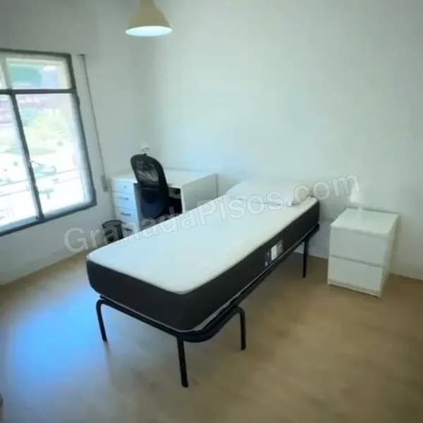Piso entero en Camino de Ronda (9)
