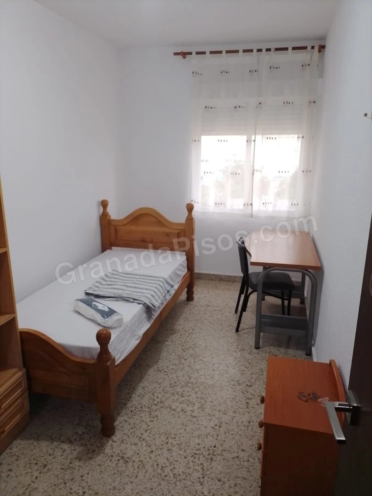 Piso entero en Campus Cartuja (3)