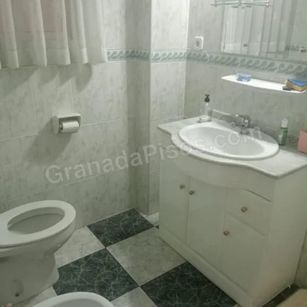 Habitación en Camino de Ronda (2)