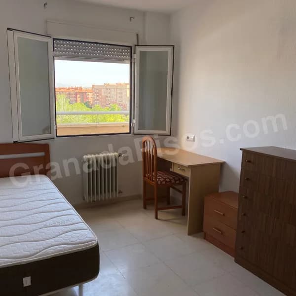 Habitación en Plaza de Toros / Doctores (9)