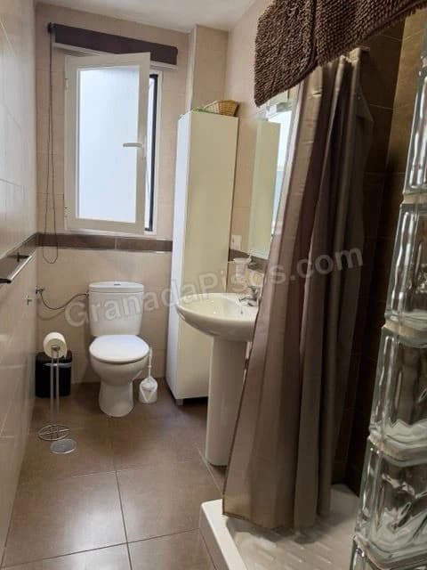 Habitación en Camino de Ronda (2)