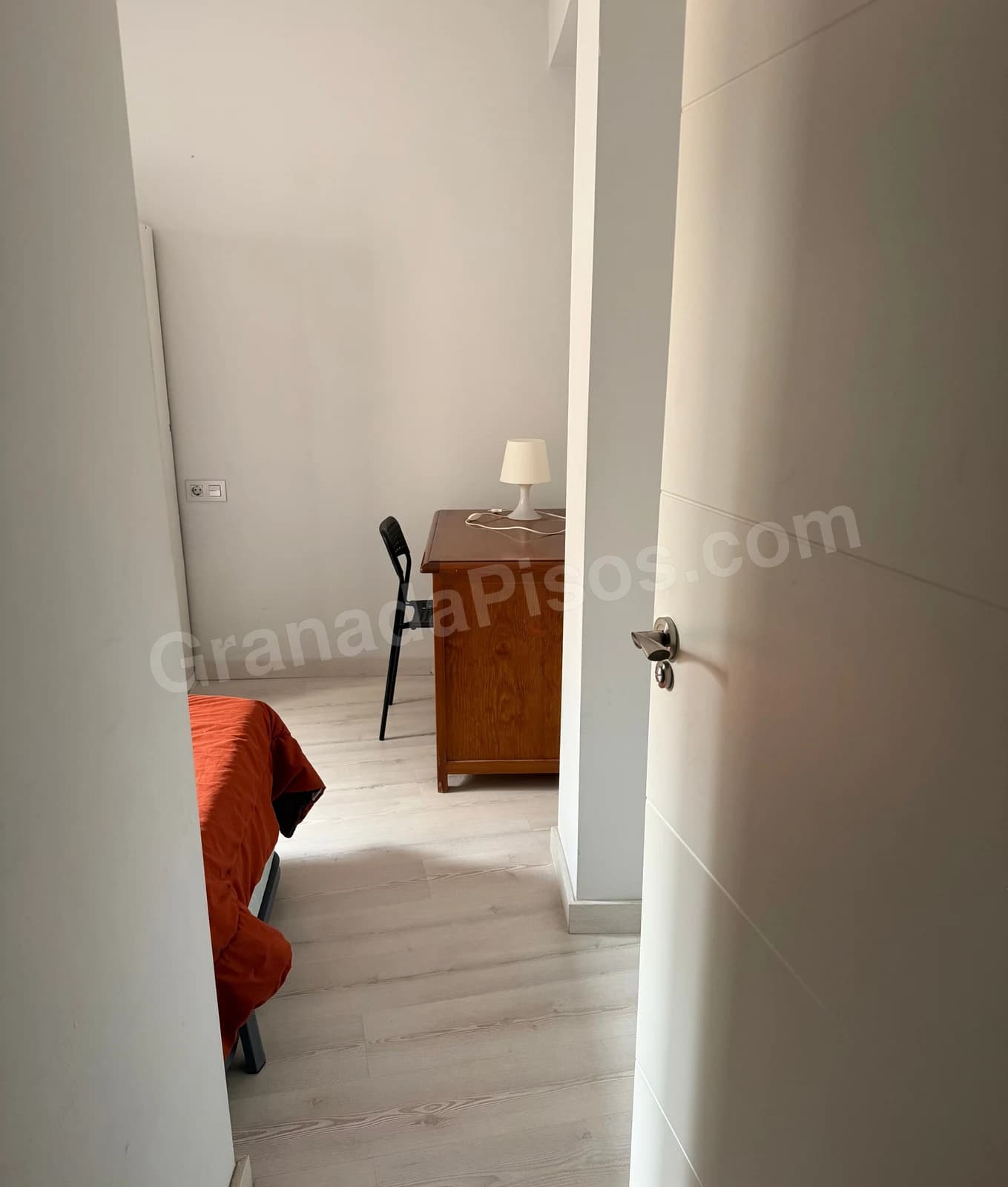 Habitación en Centro (Gran Vía / Trinidad) (3)