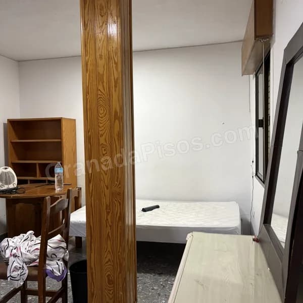 Habitación en Vergeles-Zaidín