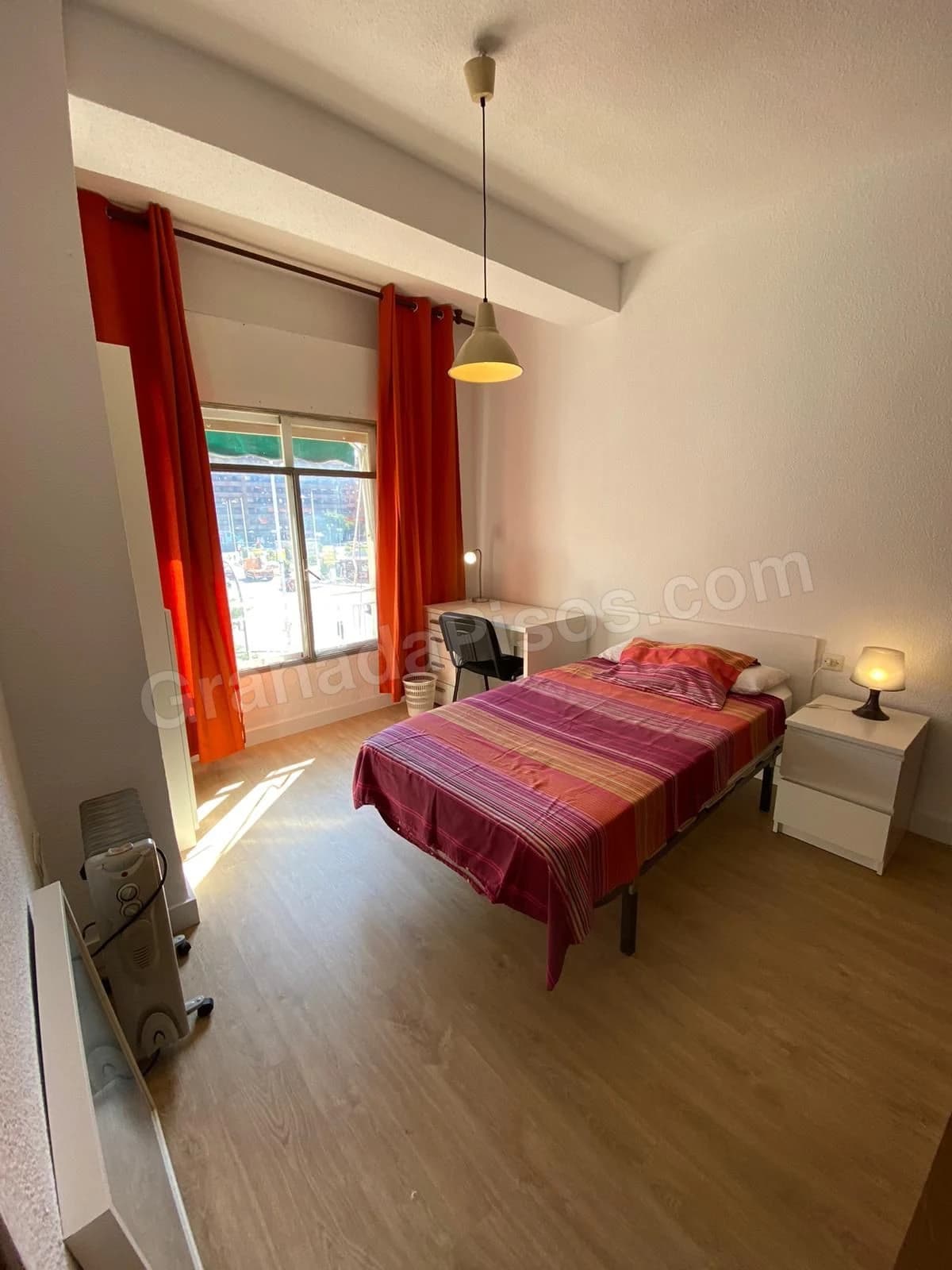 Habitación en Camino de Ronda