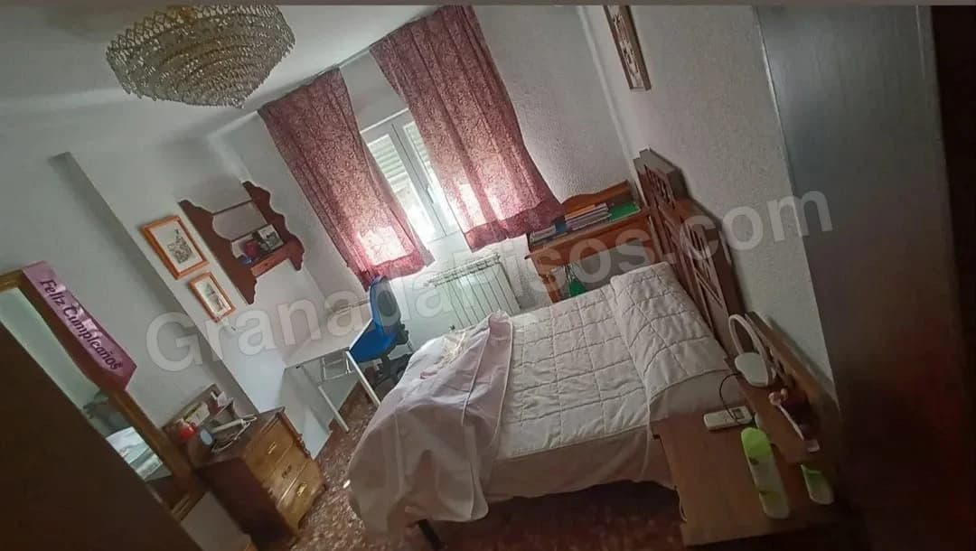 Piso entero en Camino de Ronda (3)