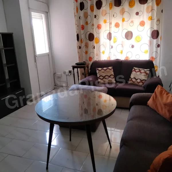 Habitación en Plaza de Toros / Doctores (2)