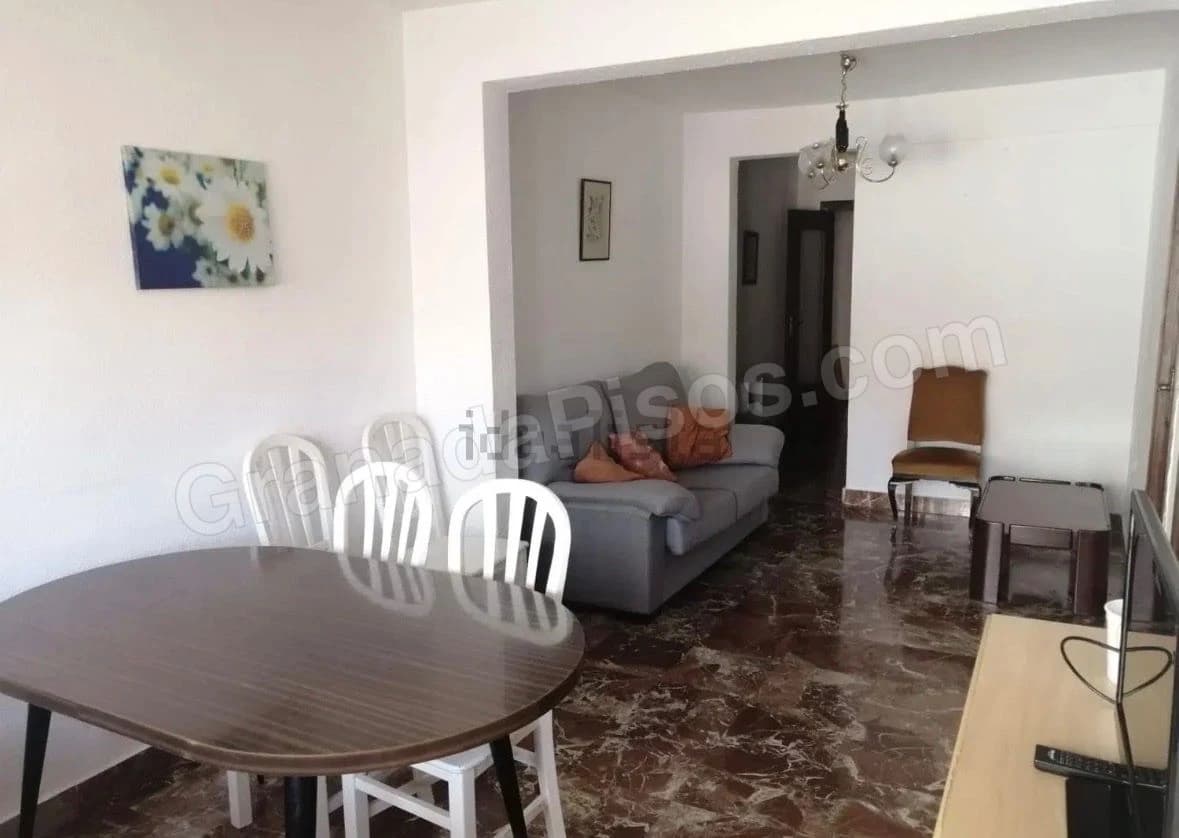 Habitación en Calle San Antón (2)