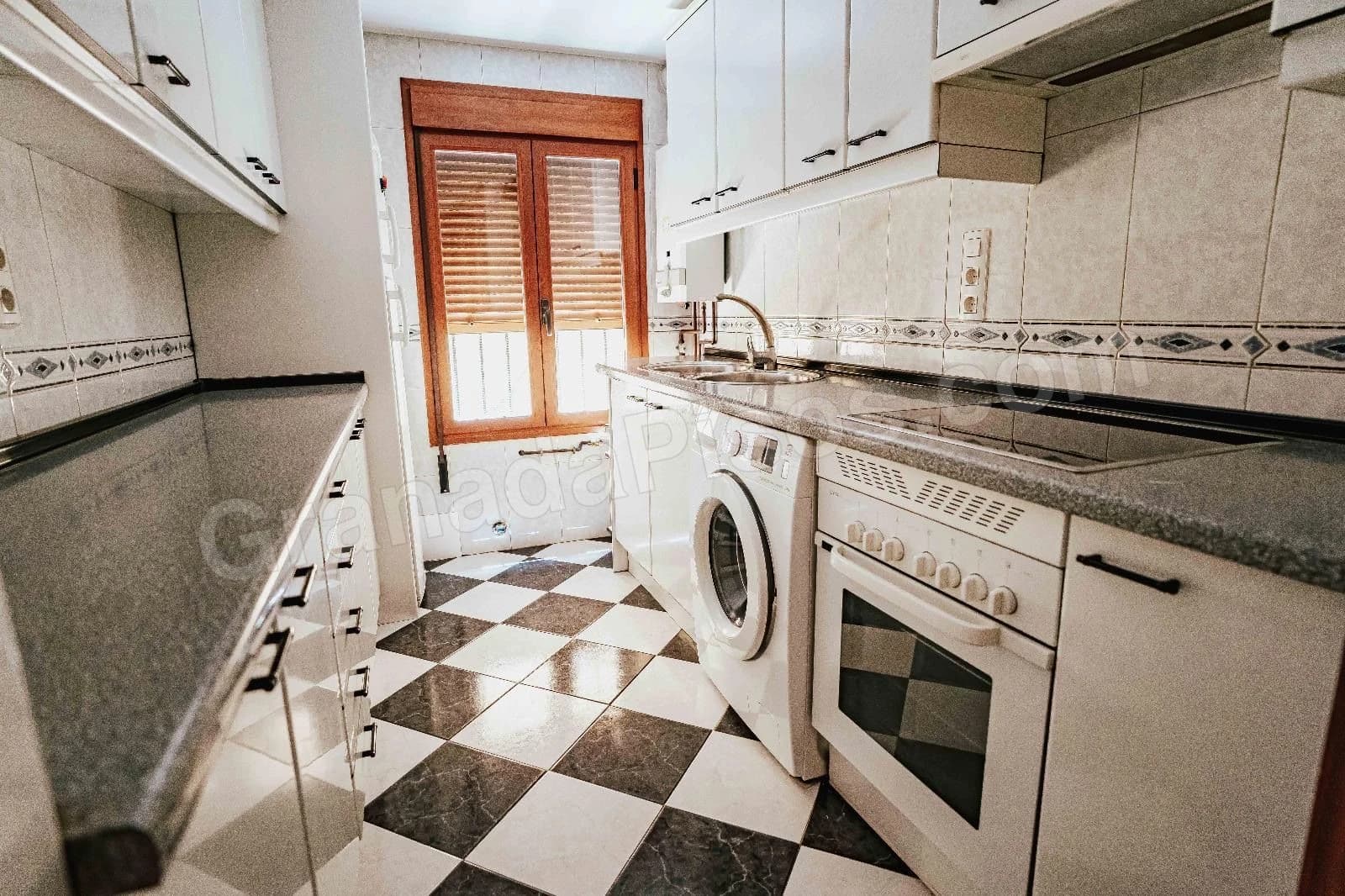 Habitación en Centro (Gran Vía / Trinidad) (3)