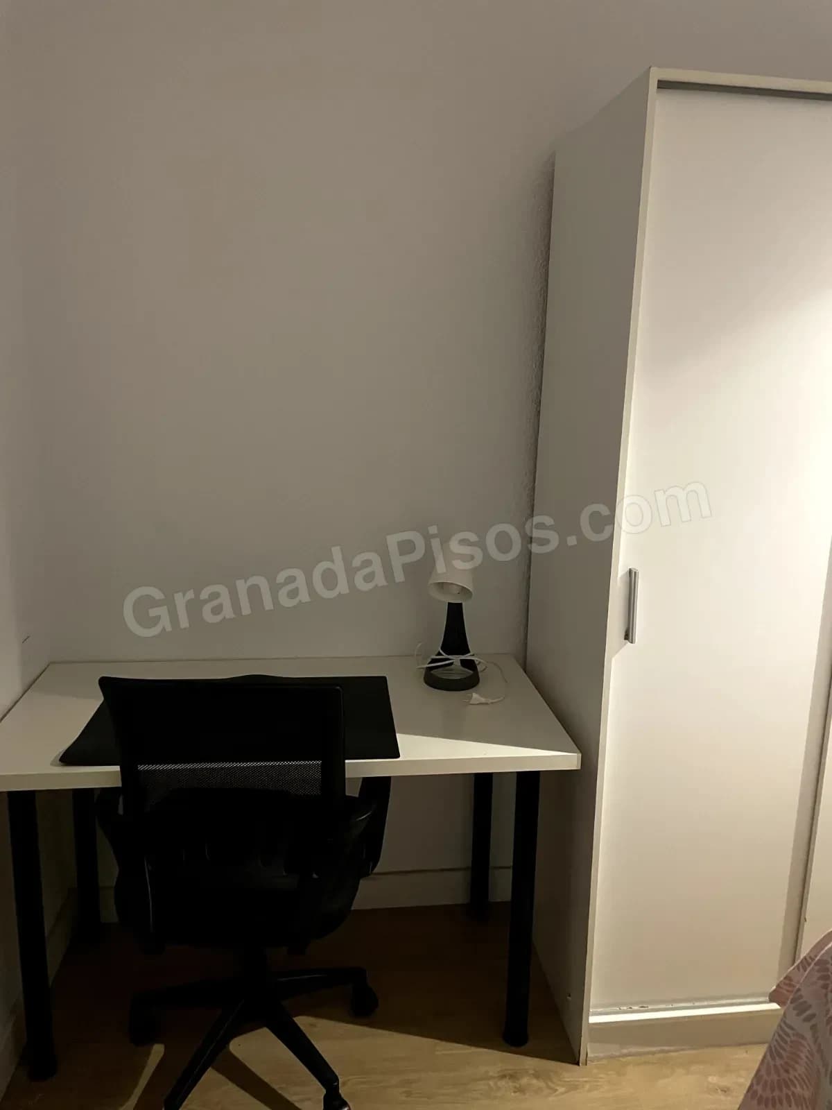 Habitación en Camino de Ronda (2)