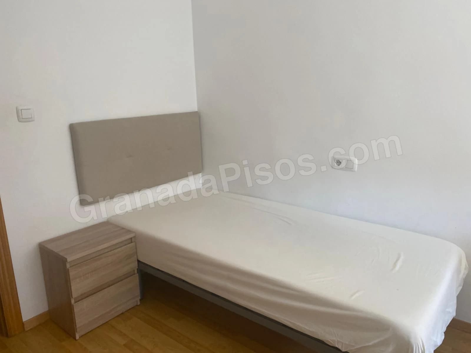 Habitación en Camino de Ronda (4)