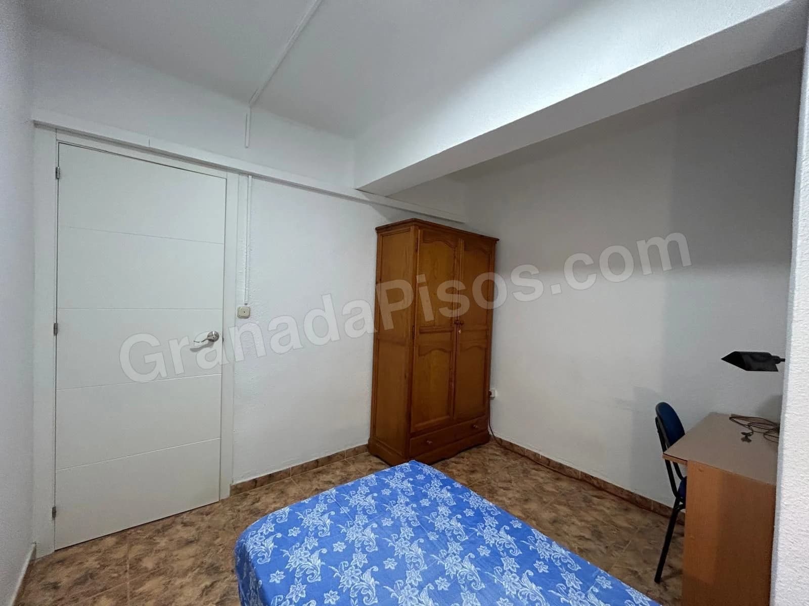 Habitación en Camino de Ronda (2)