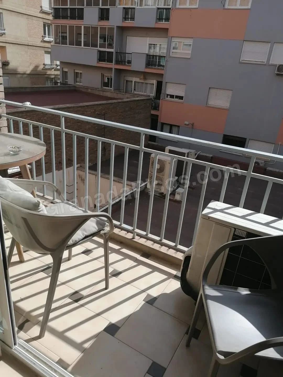 Habitación en Camino de Ronda (2)