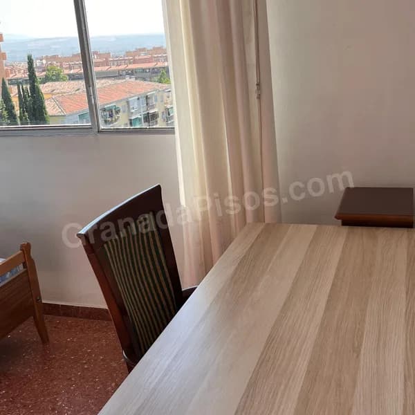Habitación en Calle Luz Casanova (2)