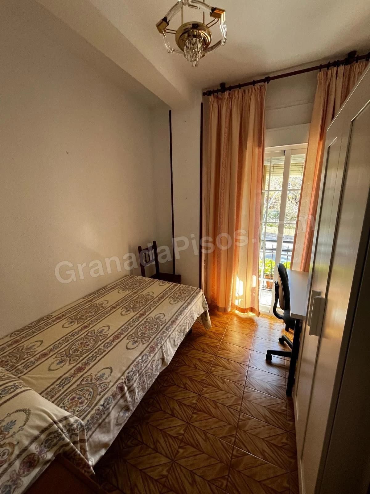 Habitación en Cartuja (3)