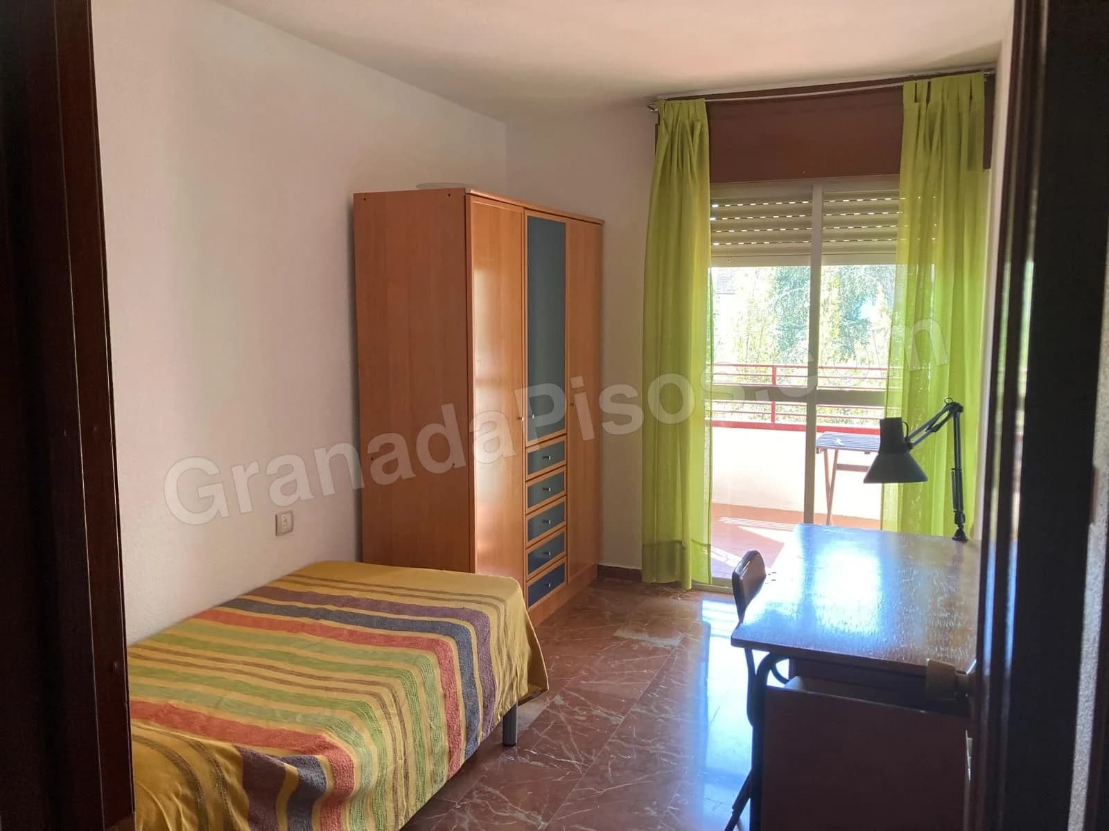 Habitación en Plaza de Toros / Doctores (4)