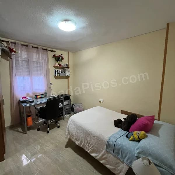 Habitación en Cartuja (11)