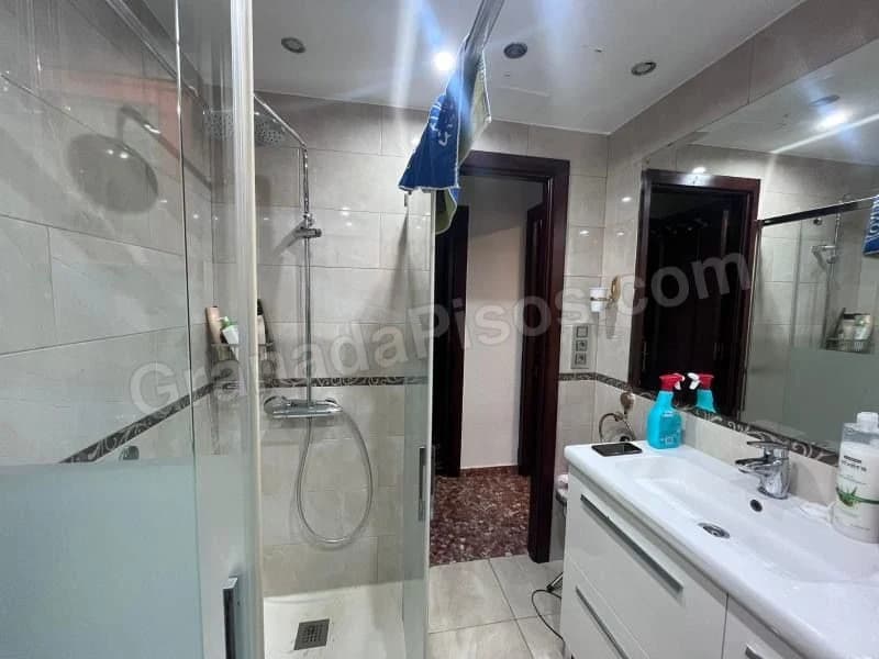 Piso entero en Camino de Ronda (4)