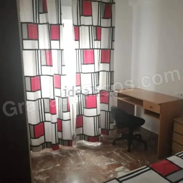 Habitación en Calle San Antón (7)