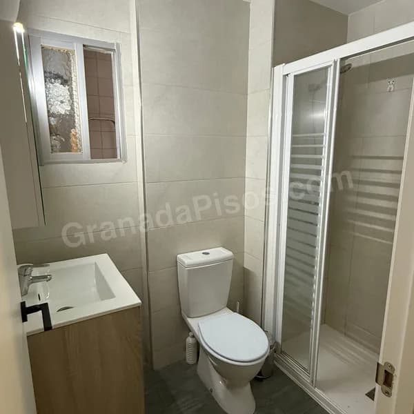 Habitación en Zaidín (3)