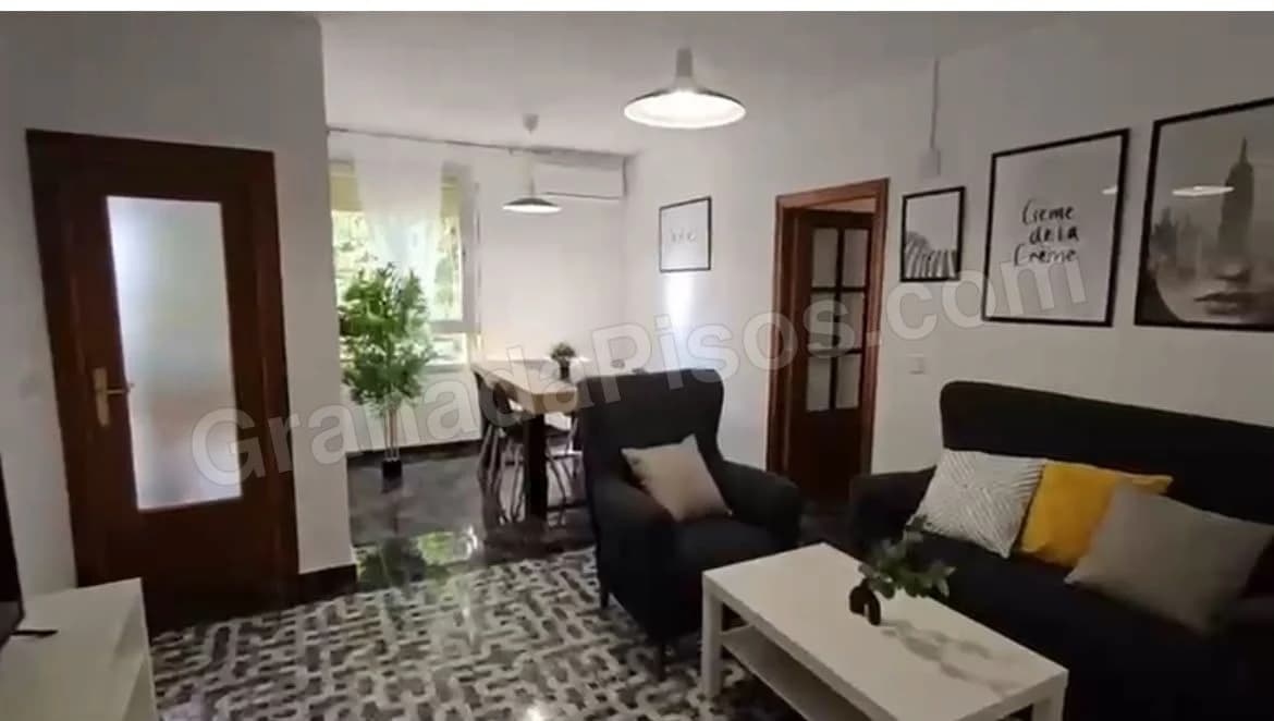 Habitación en Ronda de Alfareros (Cartuja)