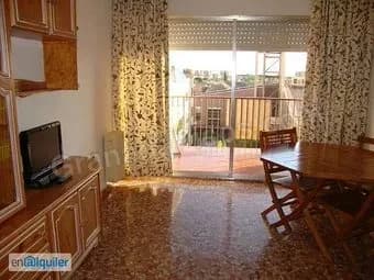 Habitación cerca de Trauma y Plaza de Toros
