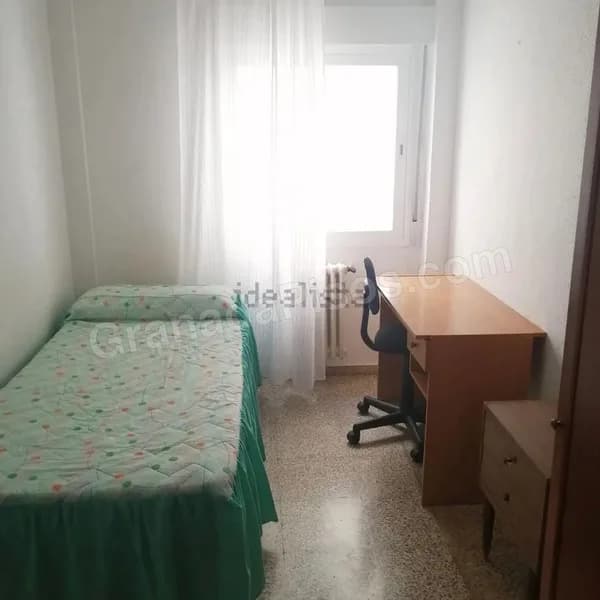 Habitación en Calle San Antón (9)