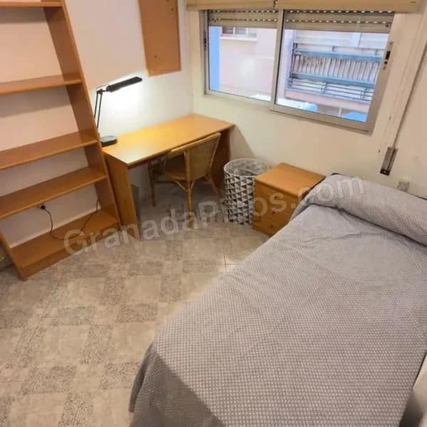 Habitación en Camino de Ronda (4)