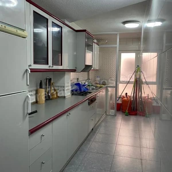 Habitación en Centro (Gran Vía / Trinidad) (8)
