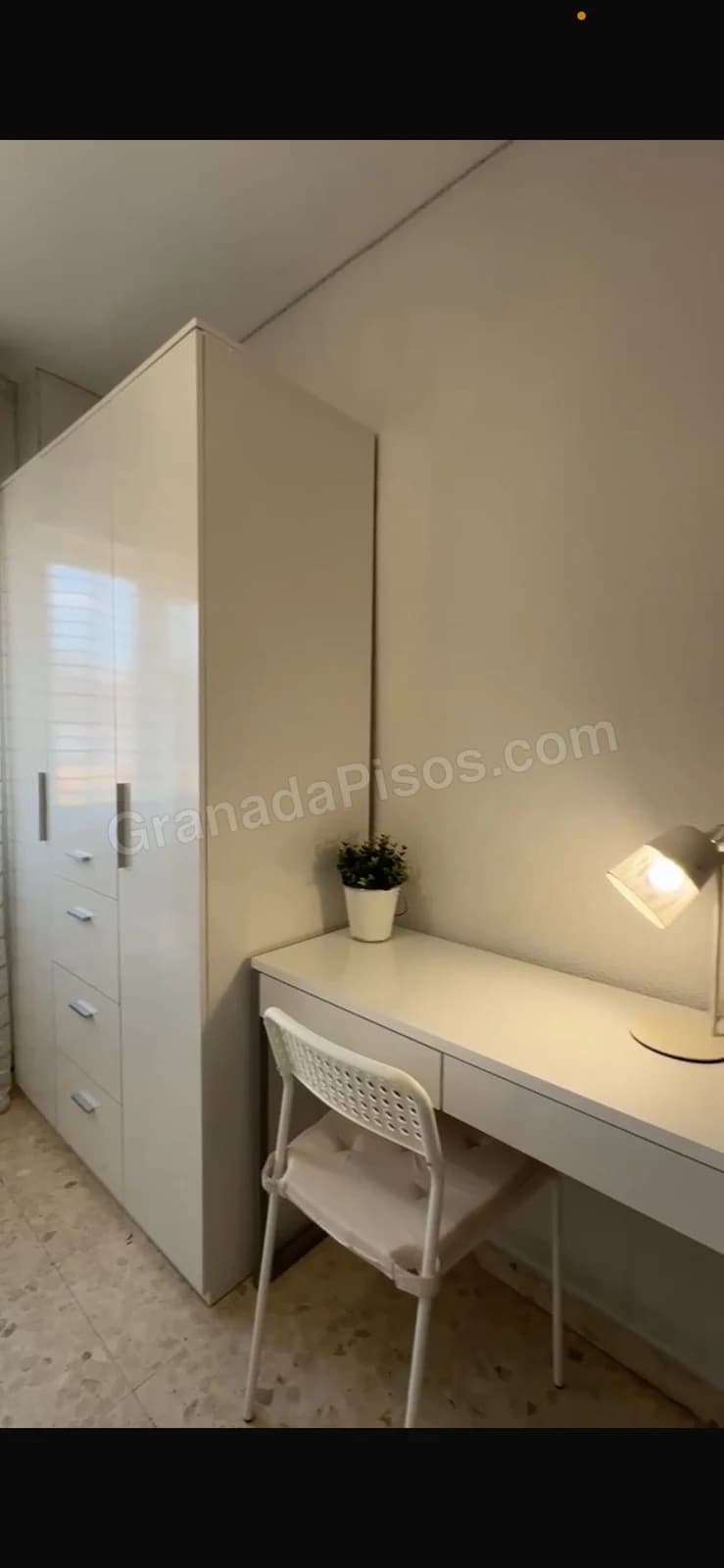 Habitación en Avenida pulianas 60 (3)