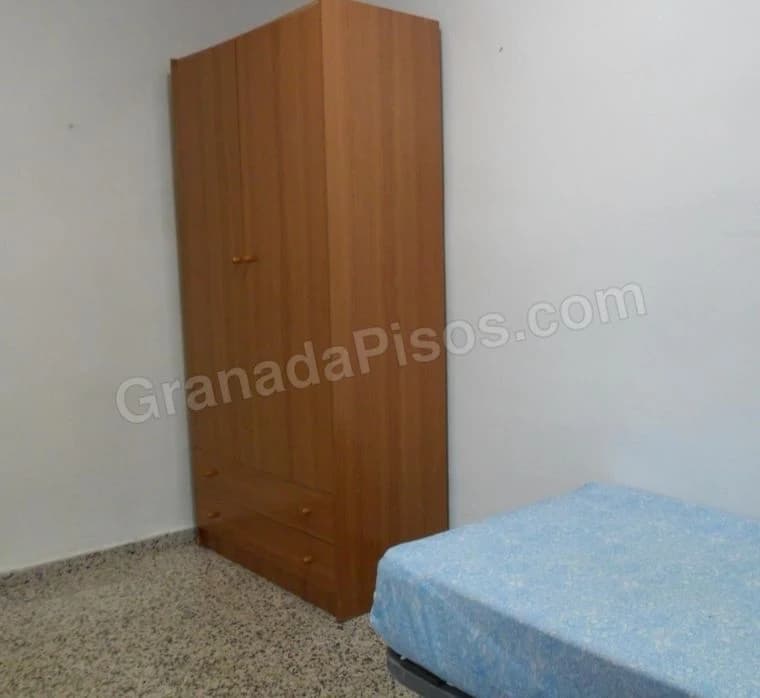 Habitación en Plaza de Toros / Doctores (4)