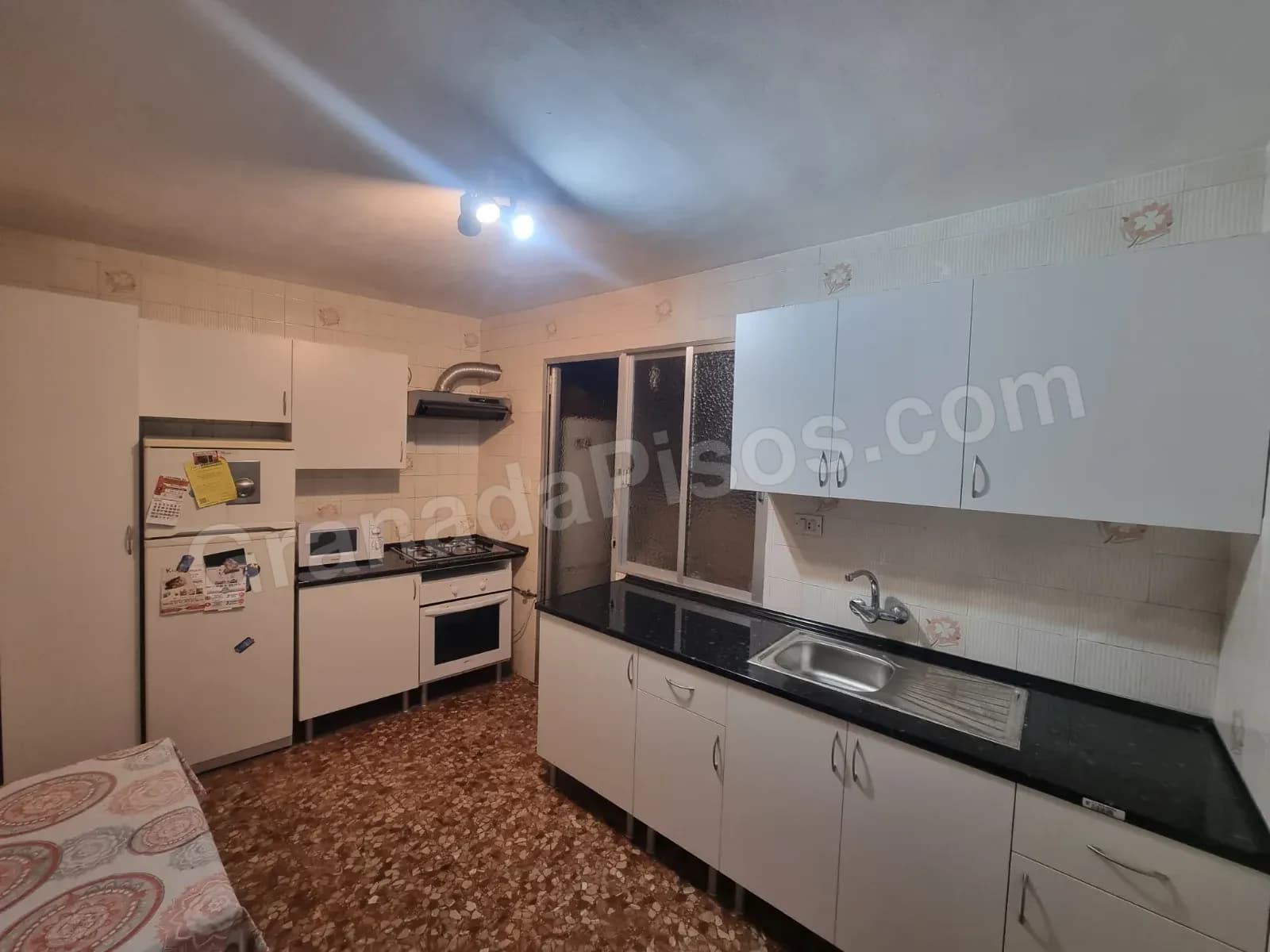 Habitación cerca de Trauma y Plaza de Toros (2)