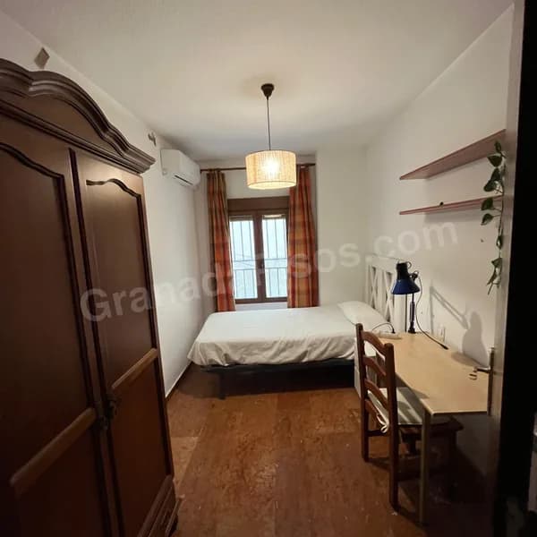 Habitación en Centro (Gran Vía / Trinidad)