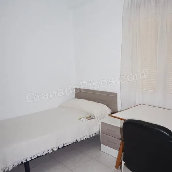 Habitación en Pedro Antonio de Alarcón (6)