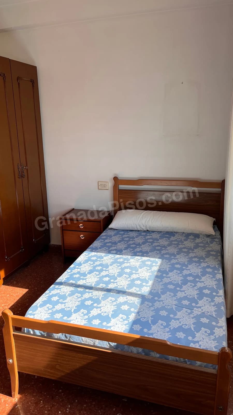 Habitación en Calle Luz Casanova (3)