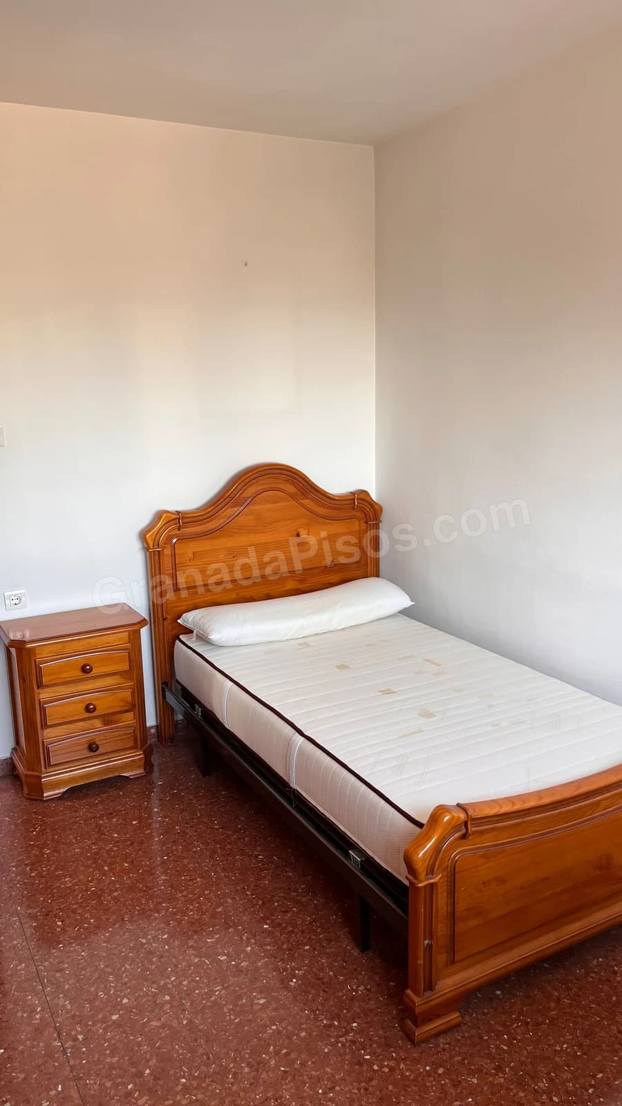 Habitación en Calle Luz Casanova (3)