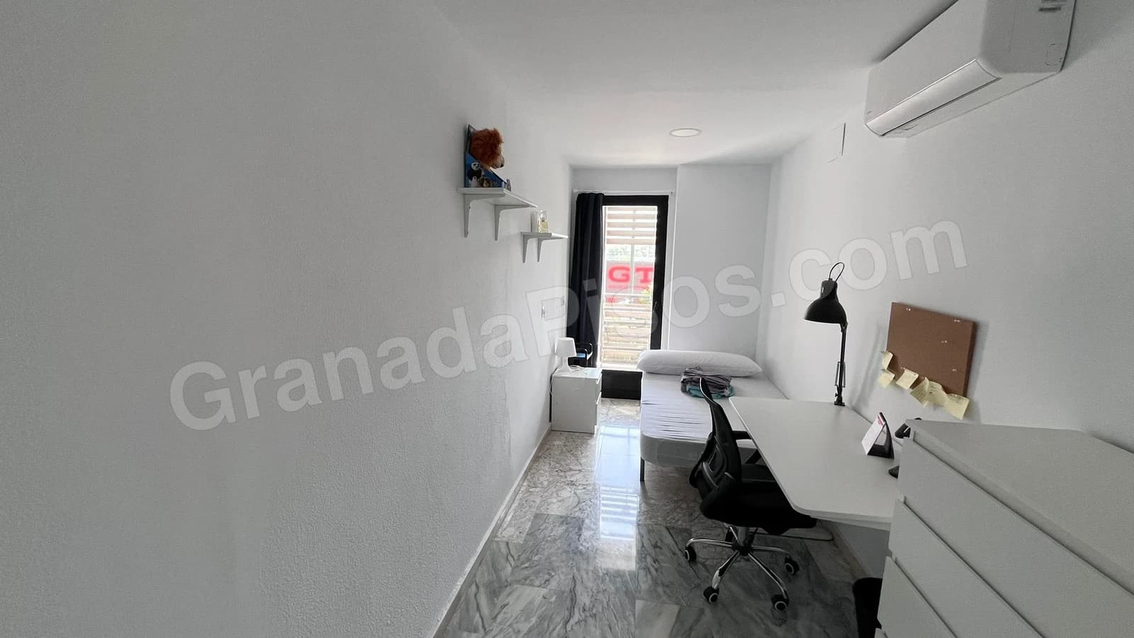 Habitación en Camino de Ronda