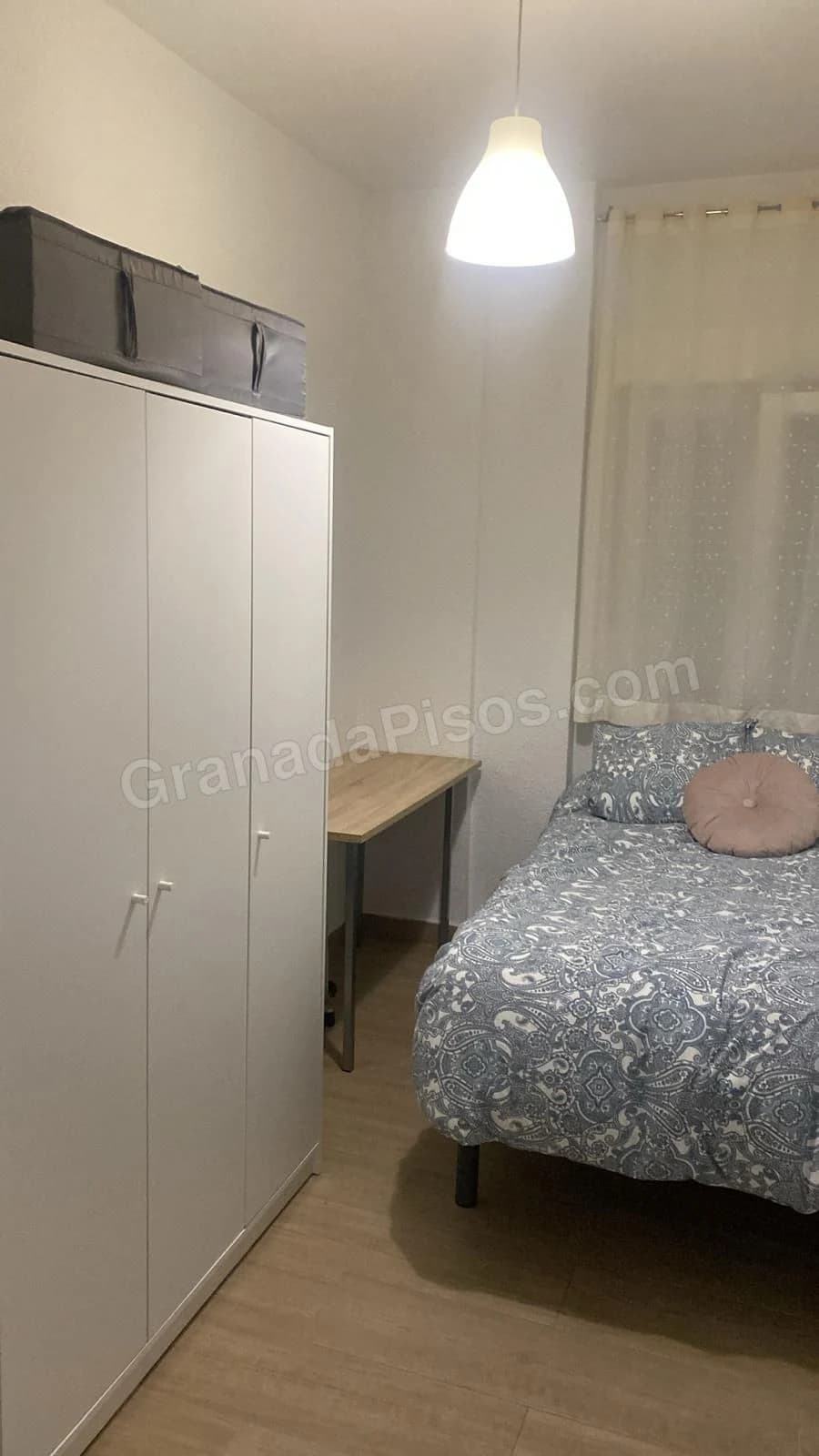 Habitación en Camino de Ronda (2)