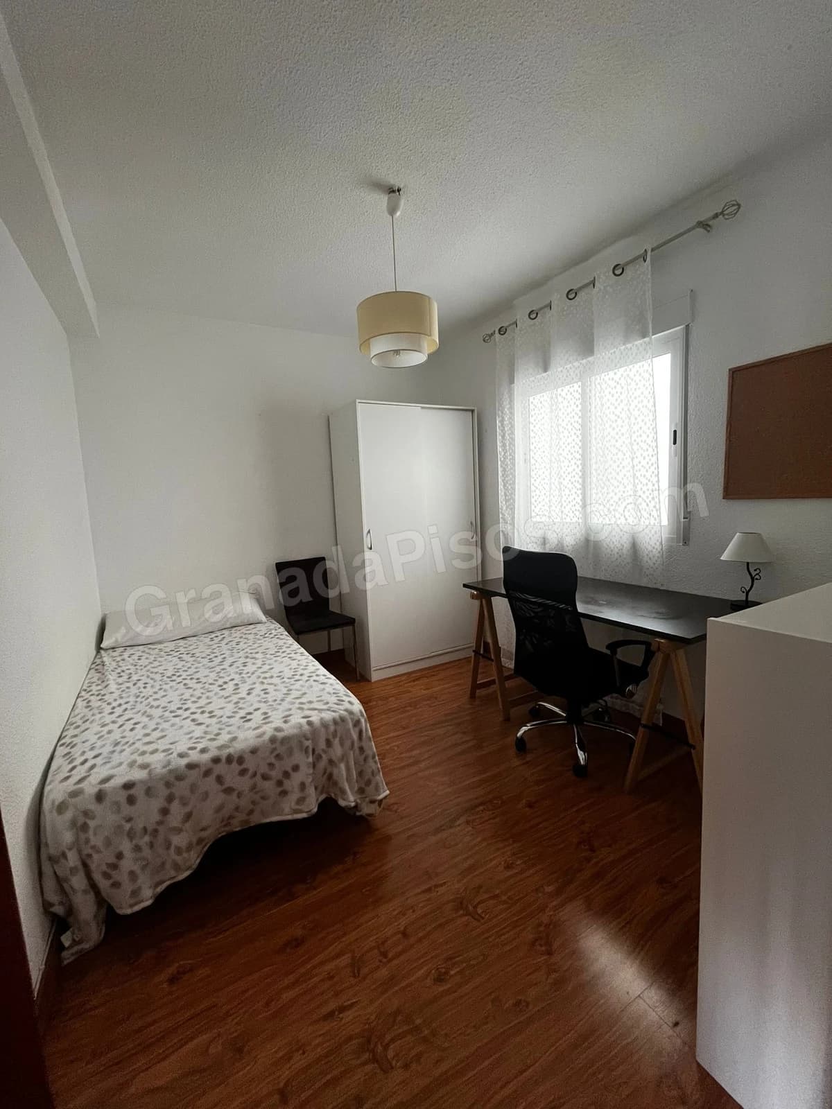 Habitación en Pedro Antonio de Alarcón