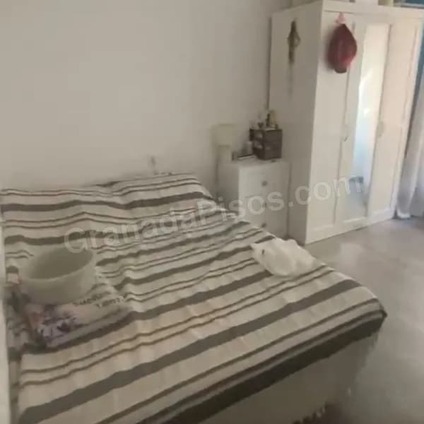 Piso entero en Camino de Ronda (6)