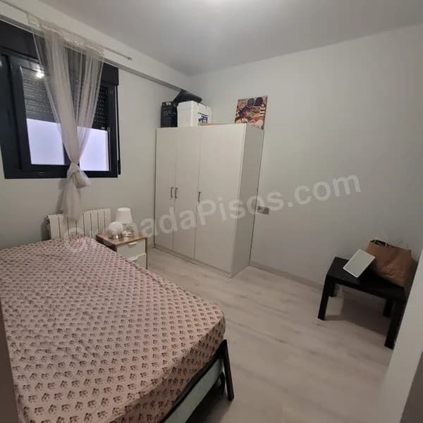 Habitación en Centro (Gran Vía / Trinidad) (3)