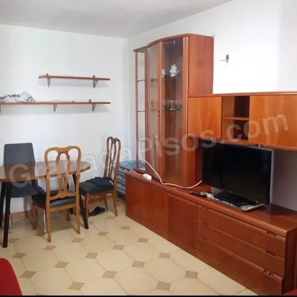 Habitación en Centro (Gran Vía / Trinidad) (5)