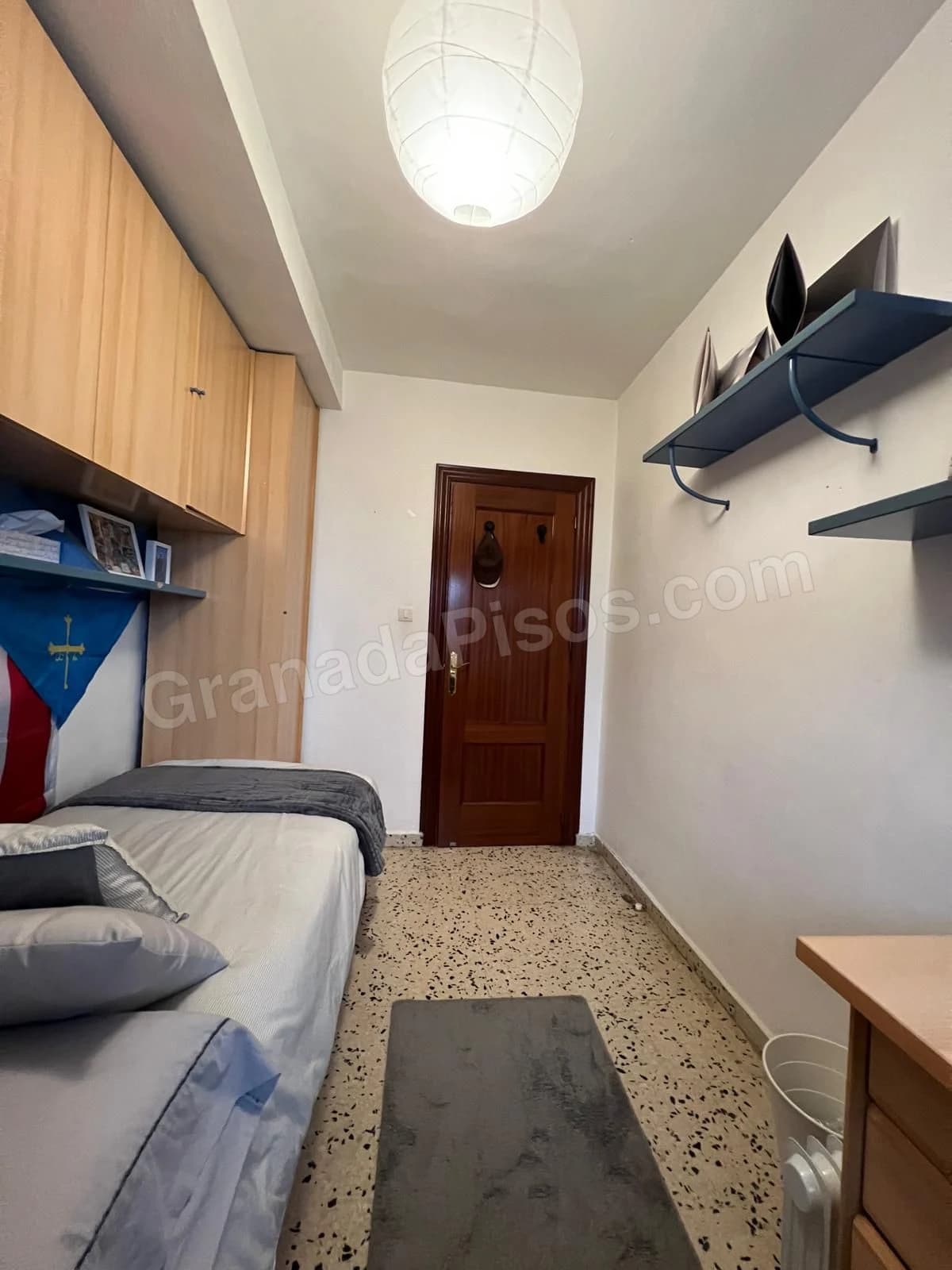 Habitación en Centro (Gran Vía / Trinidad) (2)