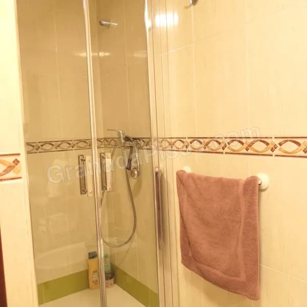 Habitación en Zaidín (9)