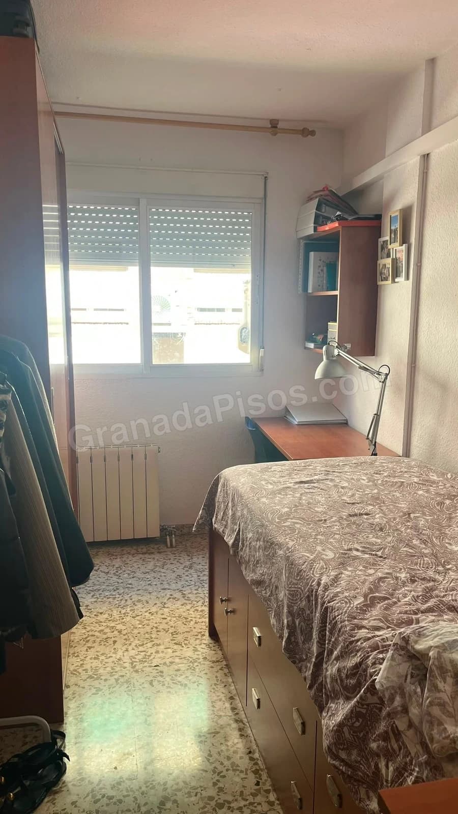 Habitación en Centro (Plaza de gracia/Pedro Alarcón ) (5)