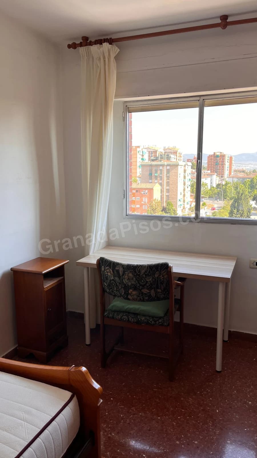 Habitación en Calle Luz Casanova (2)