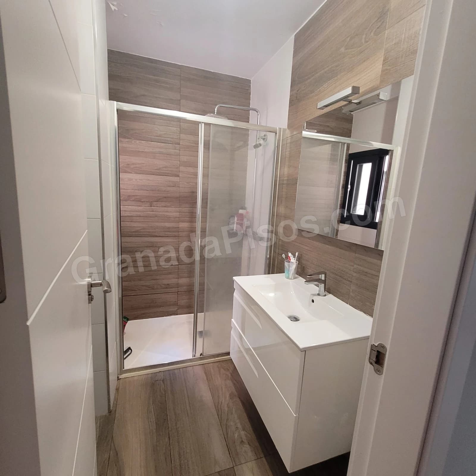 Habitación en Centro (Gran Vía / Trinidad) (4)