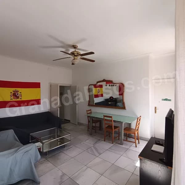Habitación en Centro (Gran Vía / Trinidad) (2)