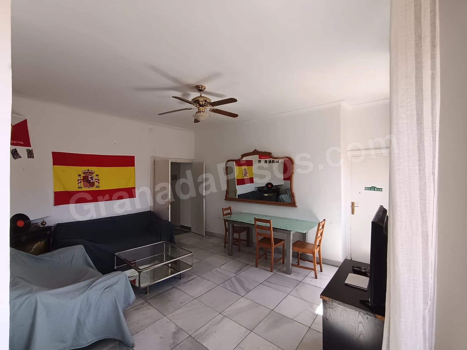 Habitación en Centro (Gran Vía / Trinidad) (2)