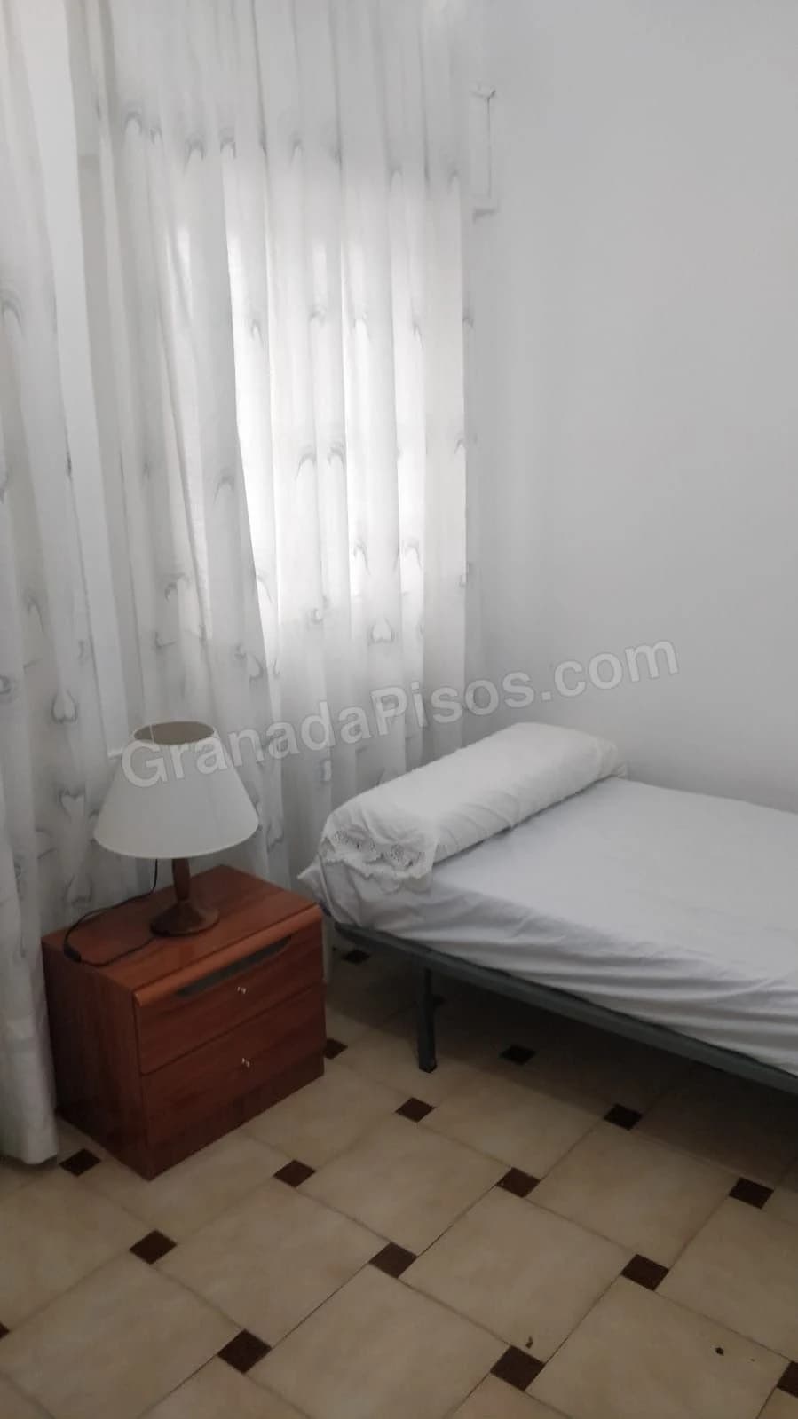 Habitación en parque Fuentenueva