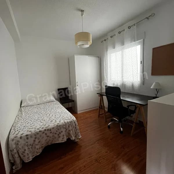Habitación en Pedro Antonio de Alarcón
